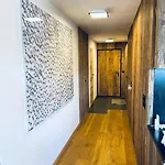 Le Rouge Superb 3-room Near Slopes & Ski-lift * Verbier