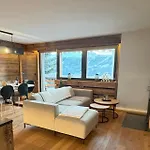 アパート Le Rouge Superb 3-room Near Slopes & Ski-lift