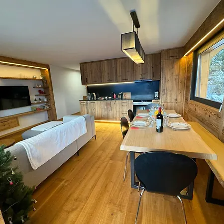 アパート Le Rouge Superb 3-room Near Slopes & Ski-lift ヴェルビエール